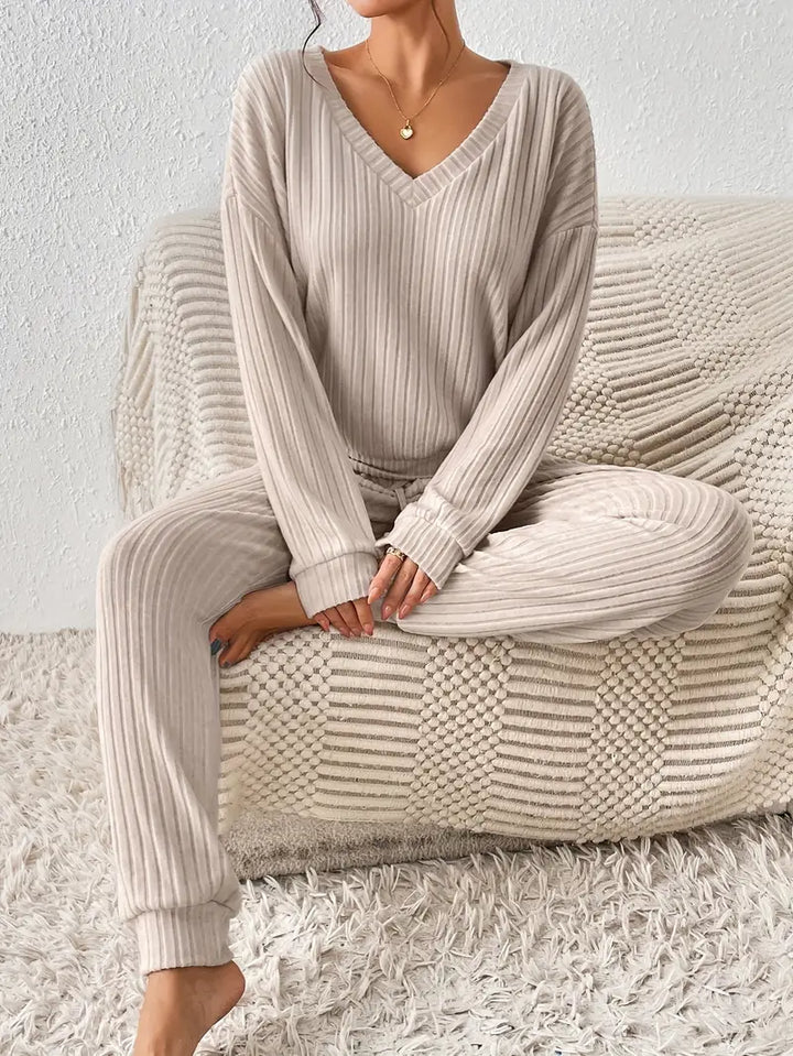 Monika | Conjunto de chándal beige para mujer