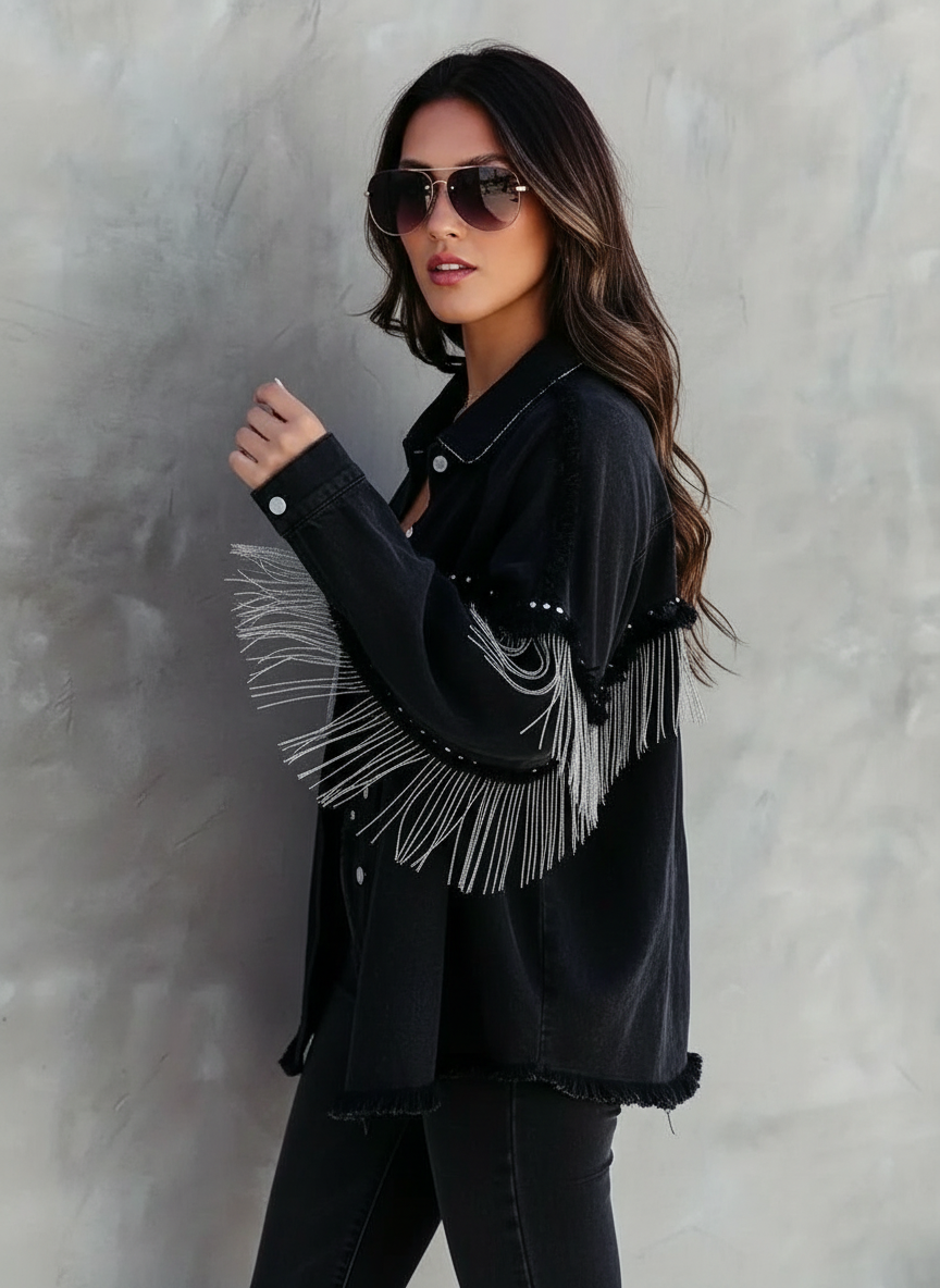 Avis | Chaqueta de mezclilla para mujer estilo western con flecos y tachuelas, diseño llamativo y moderno