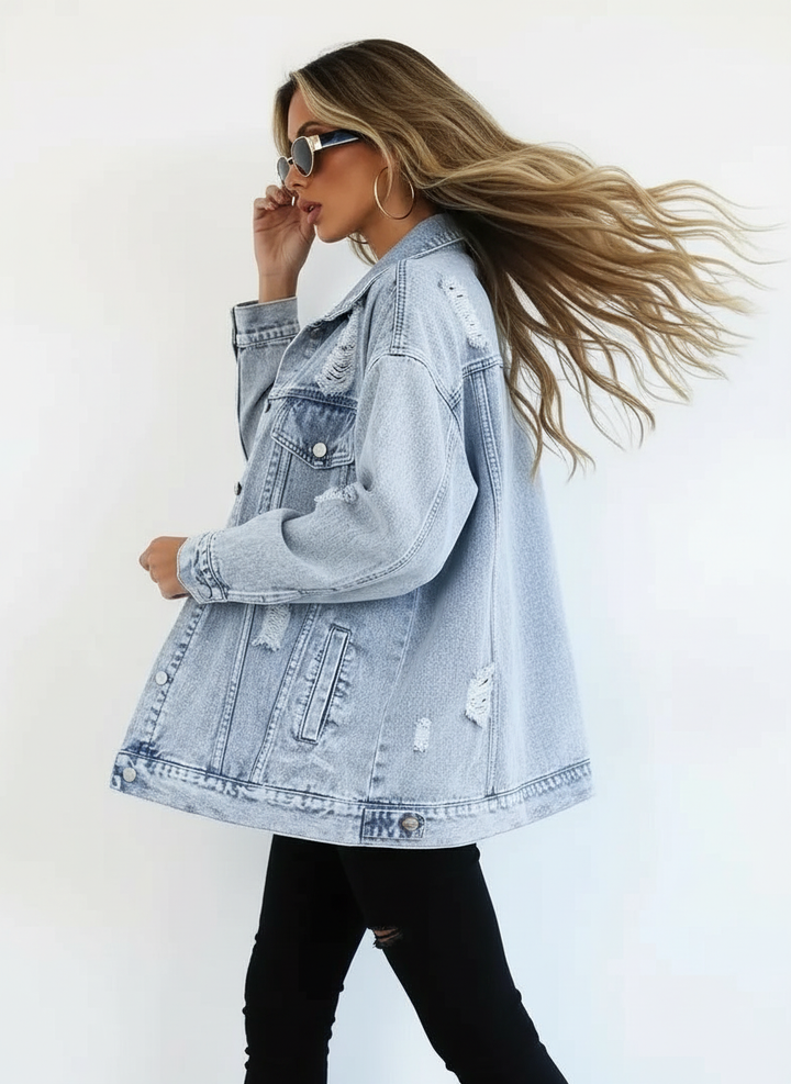 Megan | Chaqueta de mezclilla oversize para mujer con desgastes, estilo moderno y casual
