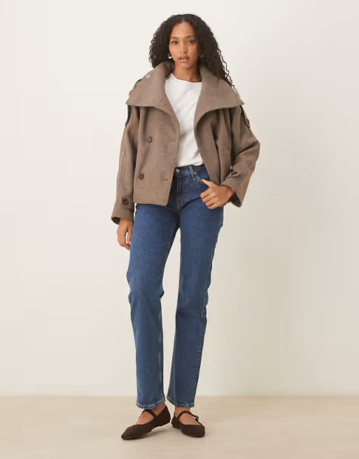 Karyna - Chaqueta de Mujer | Corte Invernal y Estilo Moderno