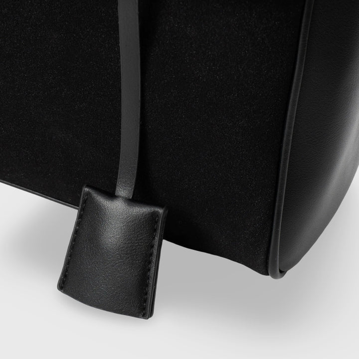 Kira | Bolsa Premium