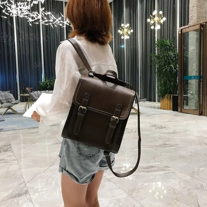 Aleksandra | Mochila femenina multifuncional con correas ajustables y hebilla, urbana