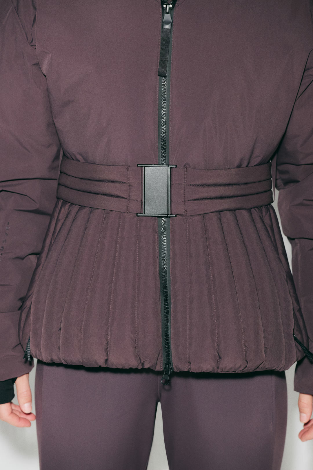 Glenda - Chaqueta de esquí impermeable con capucha desmontable y corte ajustado para mujeres