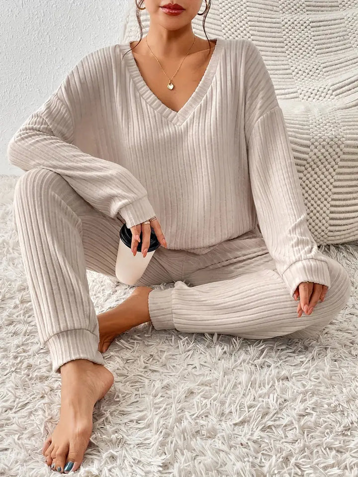 Monika | Conjunto de chándal beige para mujer