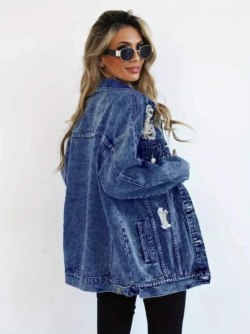 Megan | Chaqueta de mezclilla oversize para mujer con desgastes, estilo moderno y casual