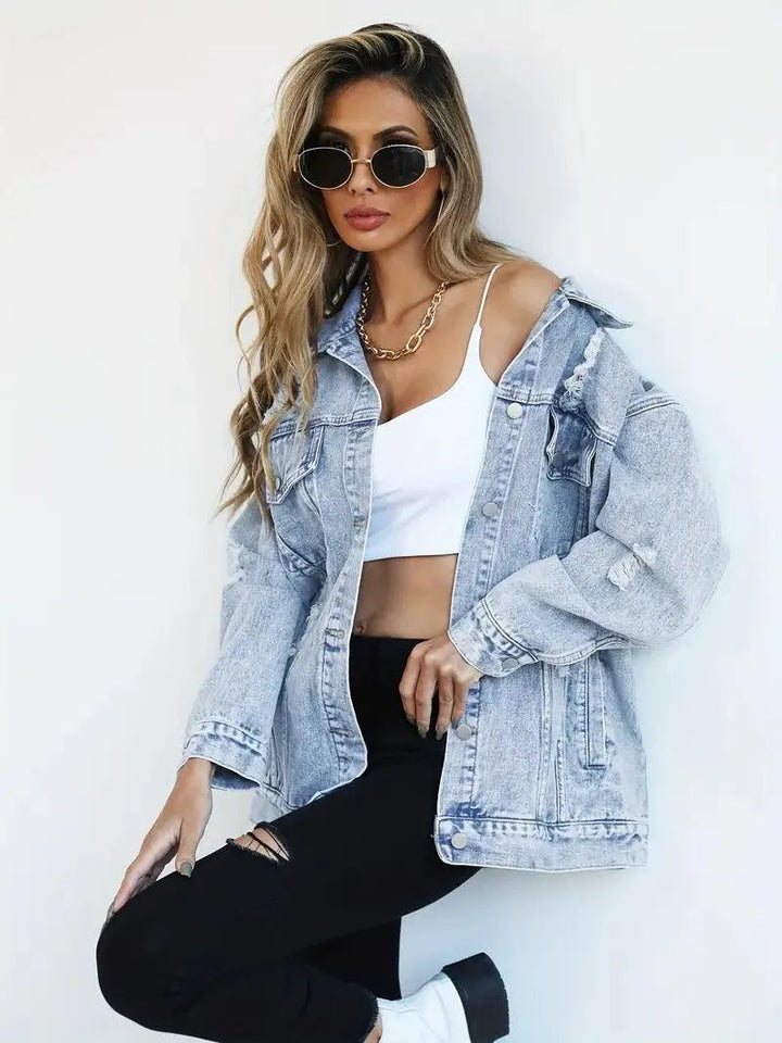 Megan | Chaqueta de mezclilla oversize para mujer con desgastes, estilo moderno y casual
