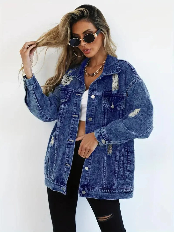 Megan | Chaqueta de mezclilla oversize para mujer con desgastes, estilo moderno y casual