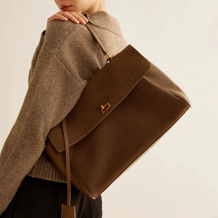 Kira | Bolsa Premium
