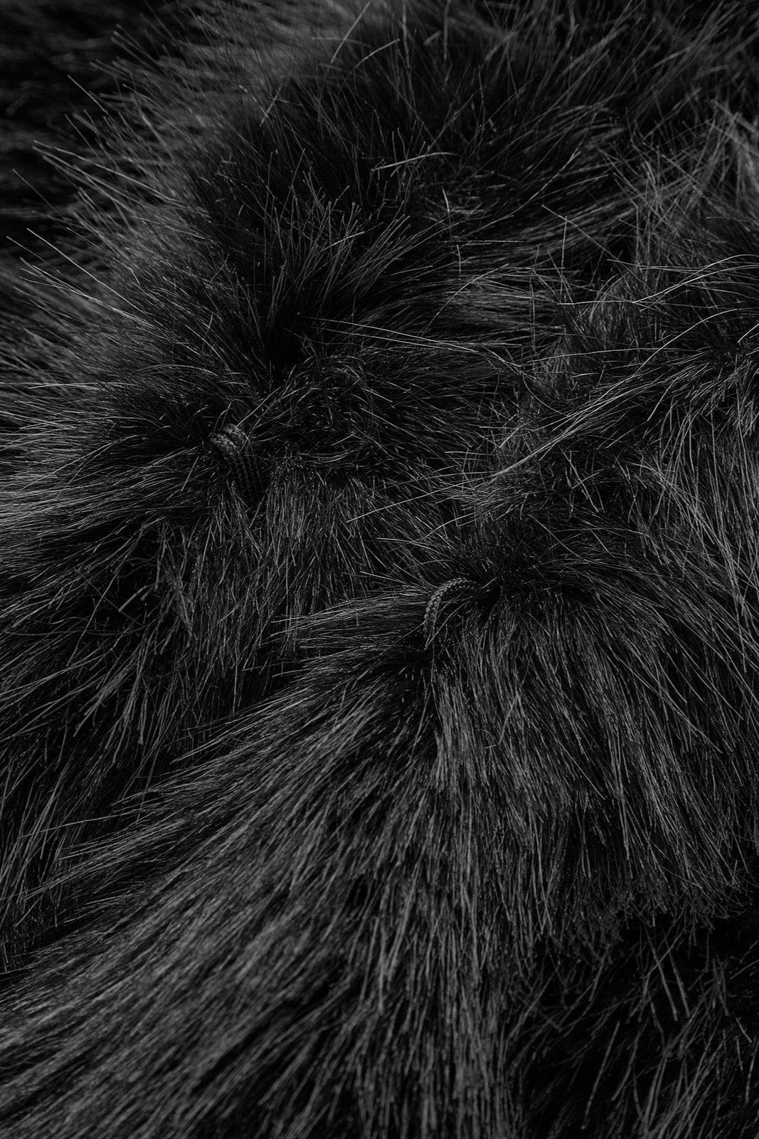 Laura | Chaqueta corta negra de piel sintética