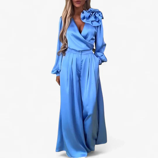 Frida | Conjunto elegante de mujer con blusa de escote en V y pantalones anchos
