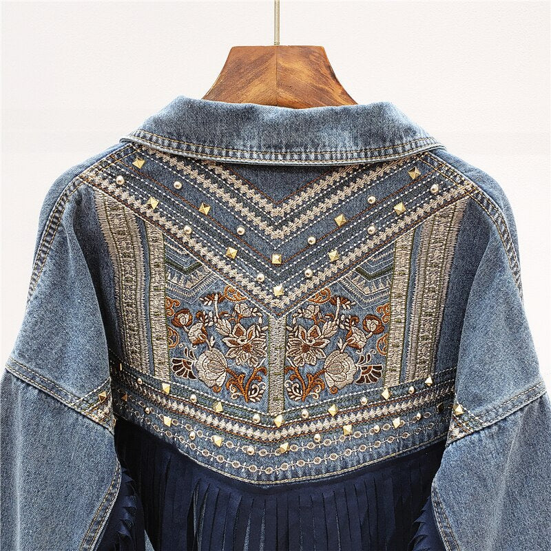 Zoe | Chaqueta de mezclilla para mujer con diseños bordados, estilo de entretiempo