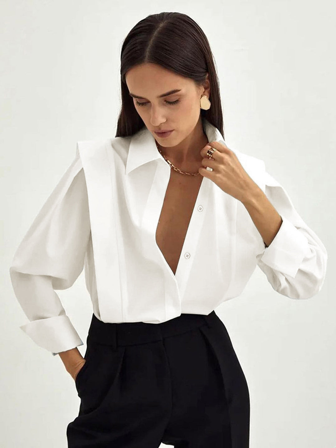 Madge | Camisa de mujer con cuello y puños anchos, elegante clásica