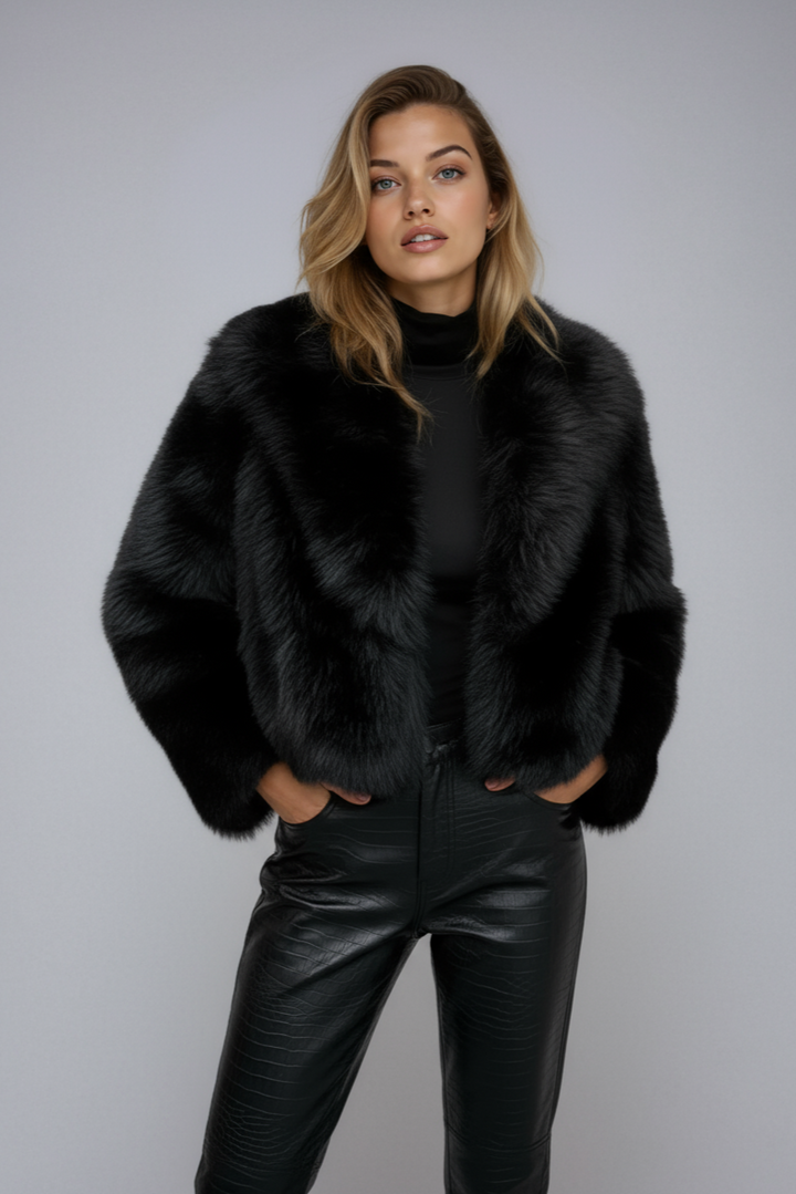 Laura | Chaqueta corta negra de piel sintética