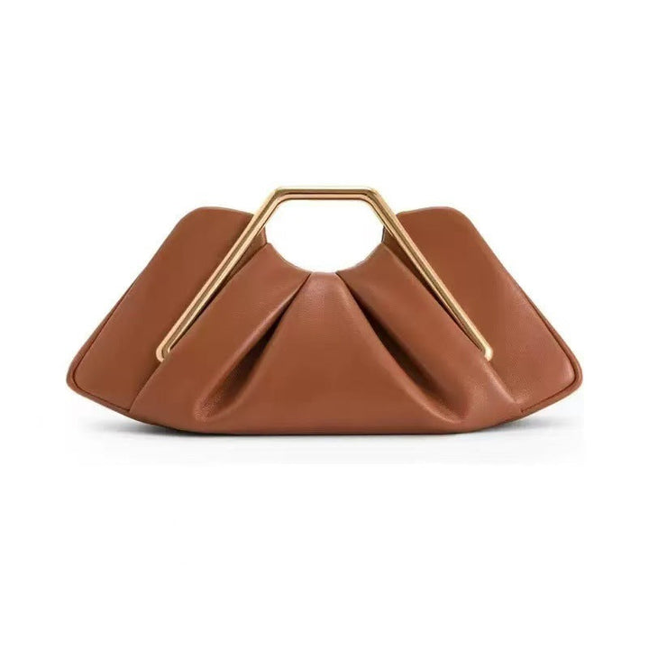 Mildred | Bolso de mano de piel plisada con asa geométrica dorada