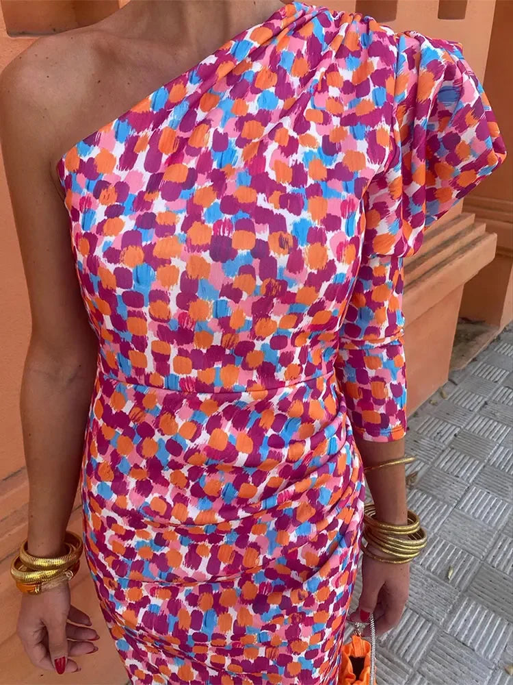 Nicki | Vestido midi de un solo tirante con falda plisada