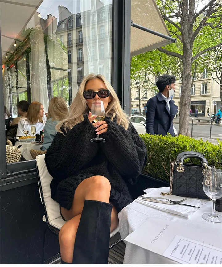Magda | Suéter oversize de mujer con cuello alto