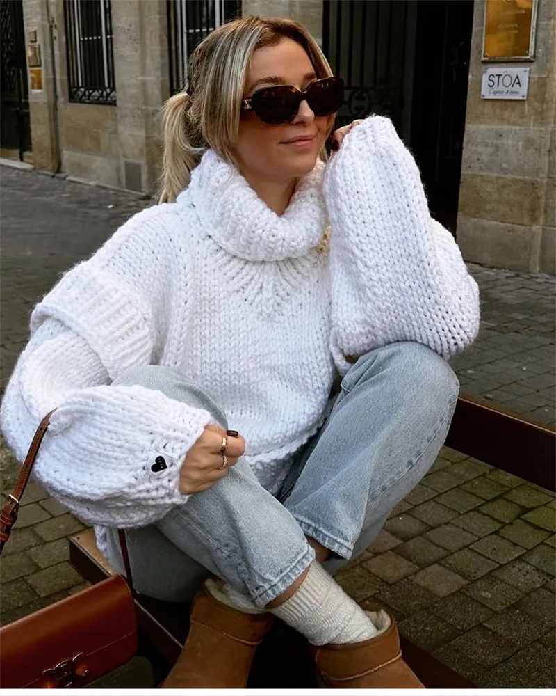 Magda | Suéter oversize de mujer con cuello alto