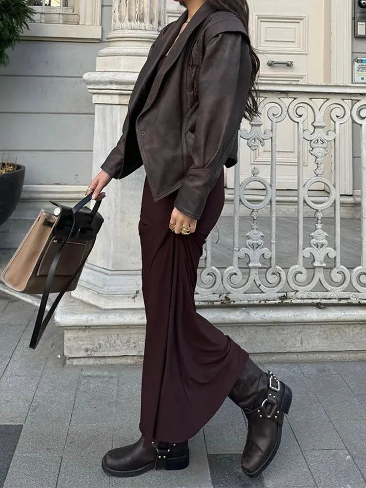 Veloria - Chaqueta de cuero para mujer con cinturón y costuras decorativas