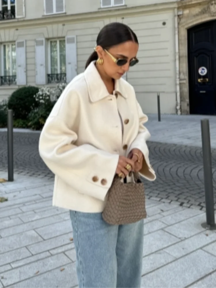 Sara | Chaqueta corta de mujer con corte holgado y estiloso