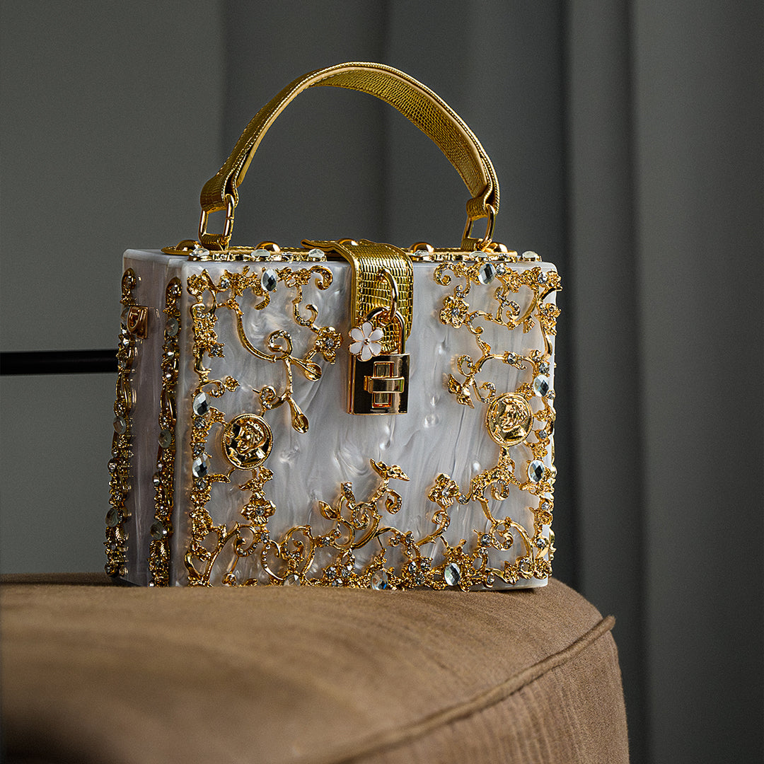 Cathy | Bolsa de caja exclusiva, diseño de lujo, detalles florales dorados, elegante cierre metálico