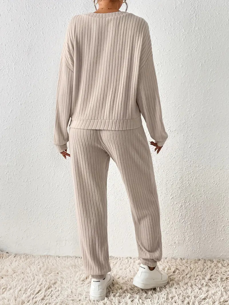 Monika | Conjunto de chándal beige para mujer