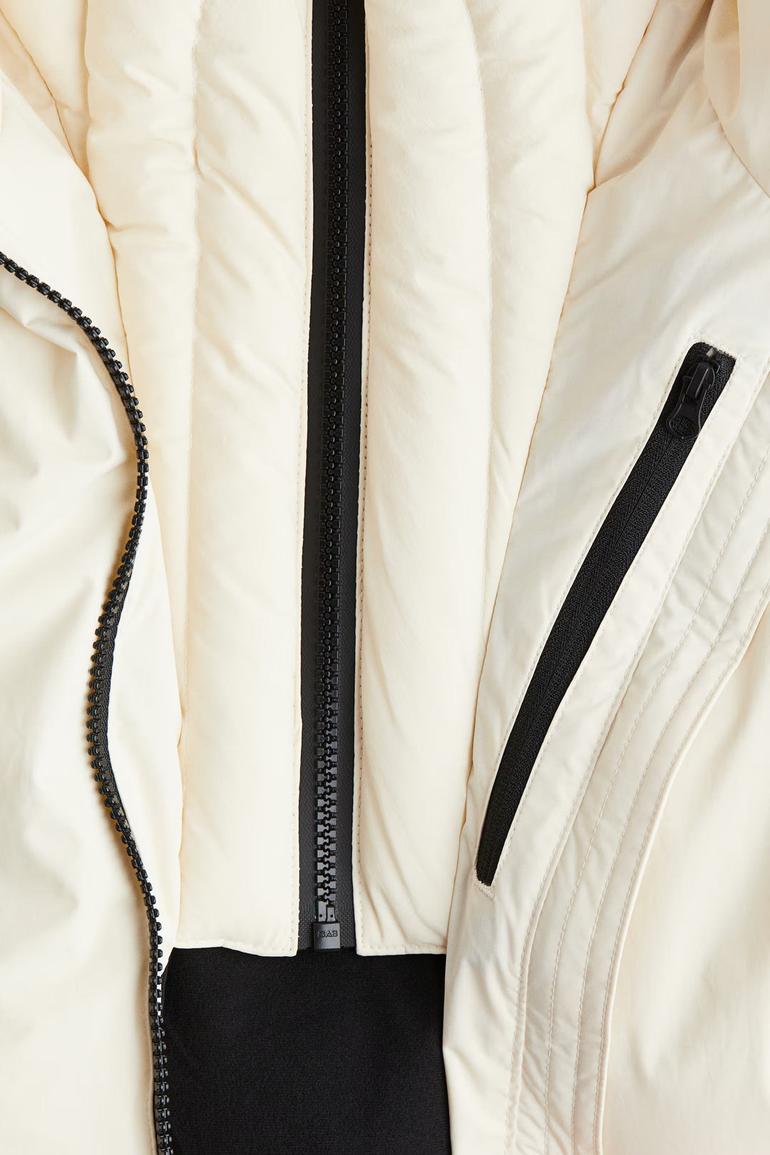 Glenda - Chaqueta de esquí impermeable con capucha desmontable y corte ajustado para mujeres