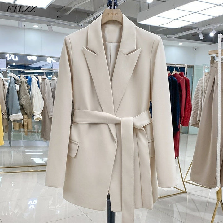 Bianka - Chaqueta larga de mujer con cinturón | Elegante