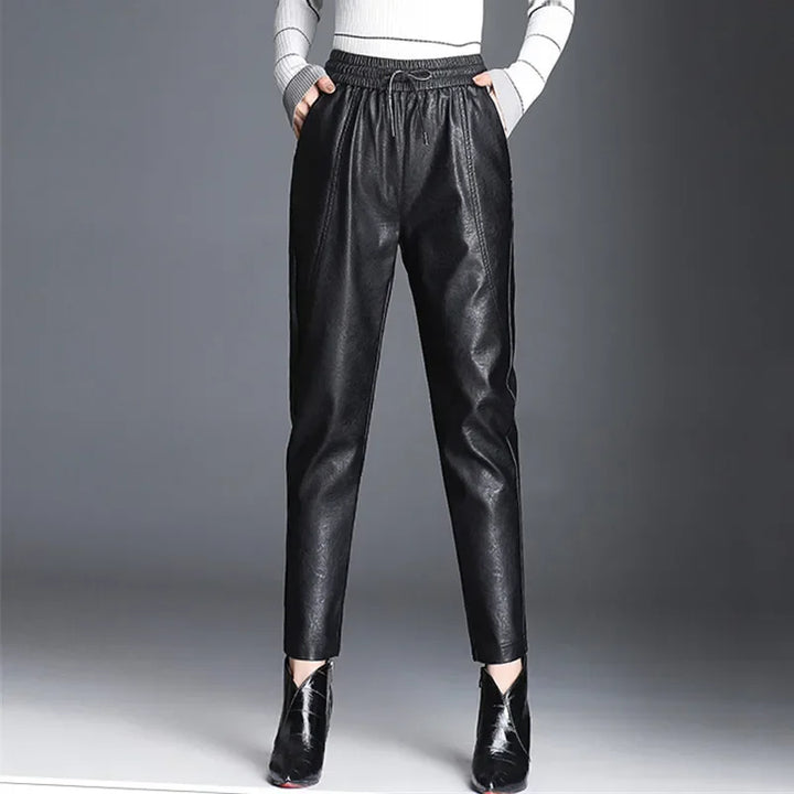 Ruby - Pantalones de cuero negros para mujer con goma