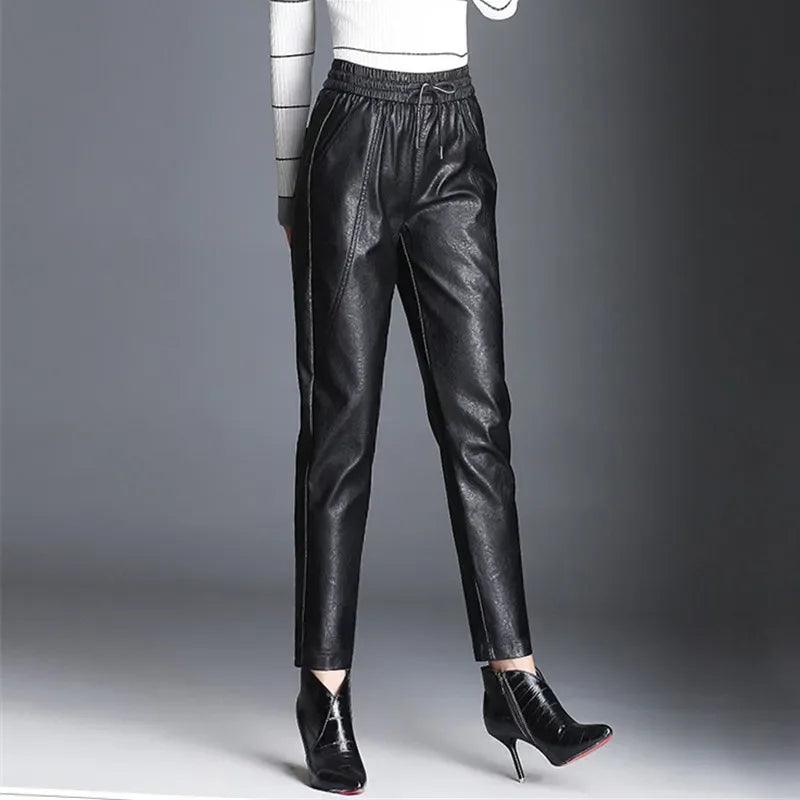 Ruby - Pantalones de cuero negros para mujer con goma