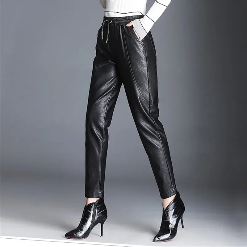 Ruby - Pantalones de cuero negros para mujer con goma