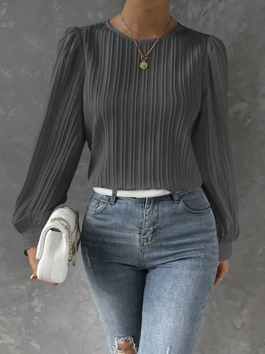 Violette - Blusa blanca con mangas abullonadas
