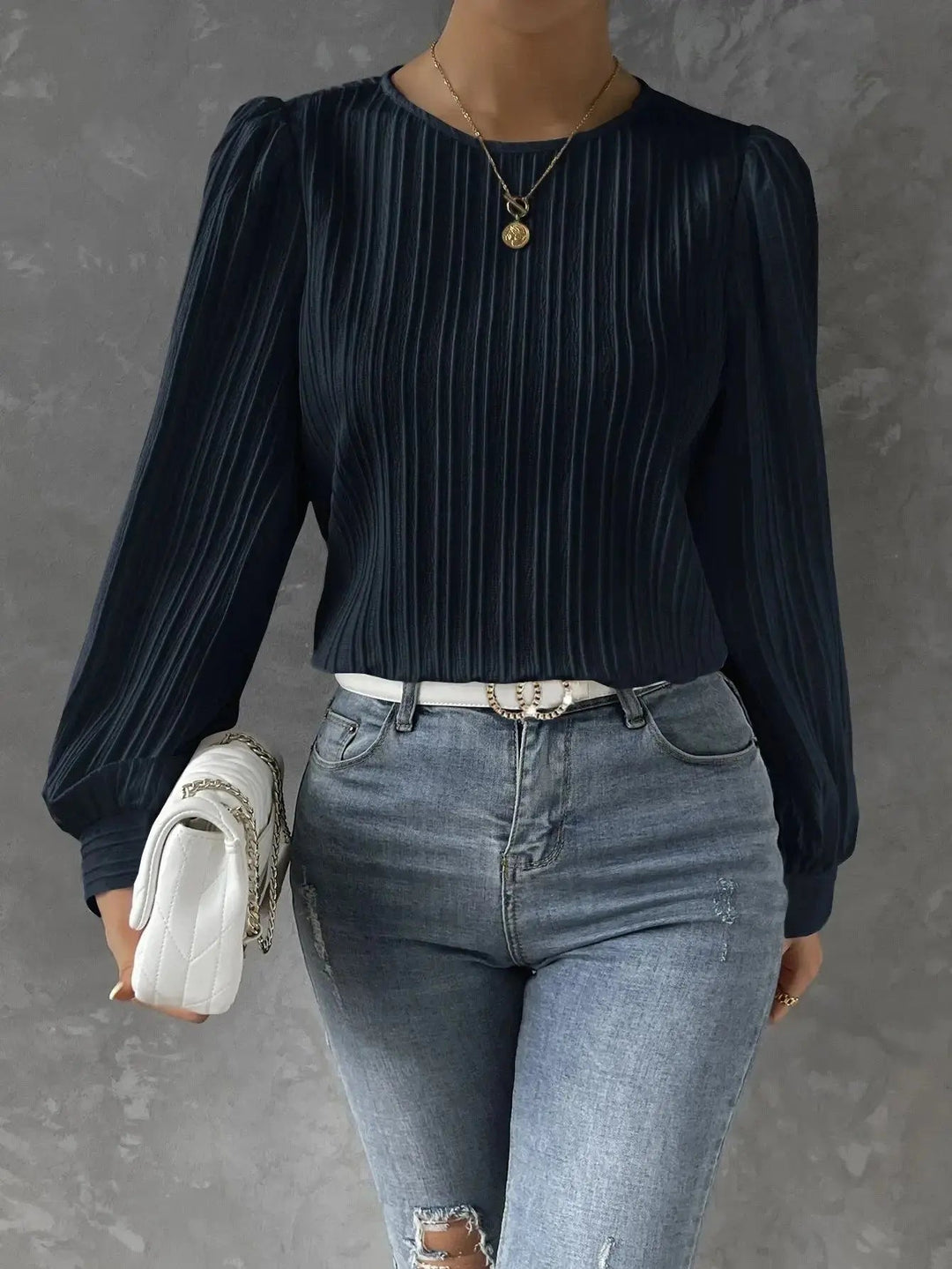 Violette - Blusa blanca con mangas abullonadas