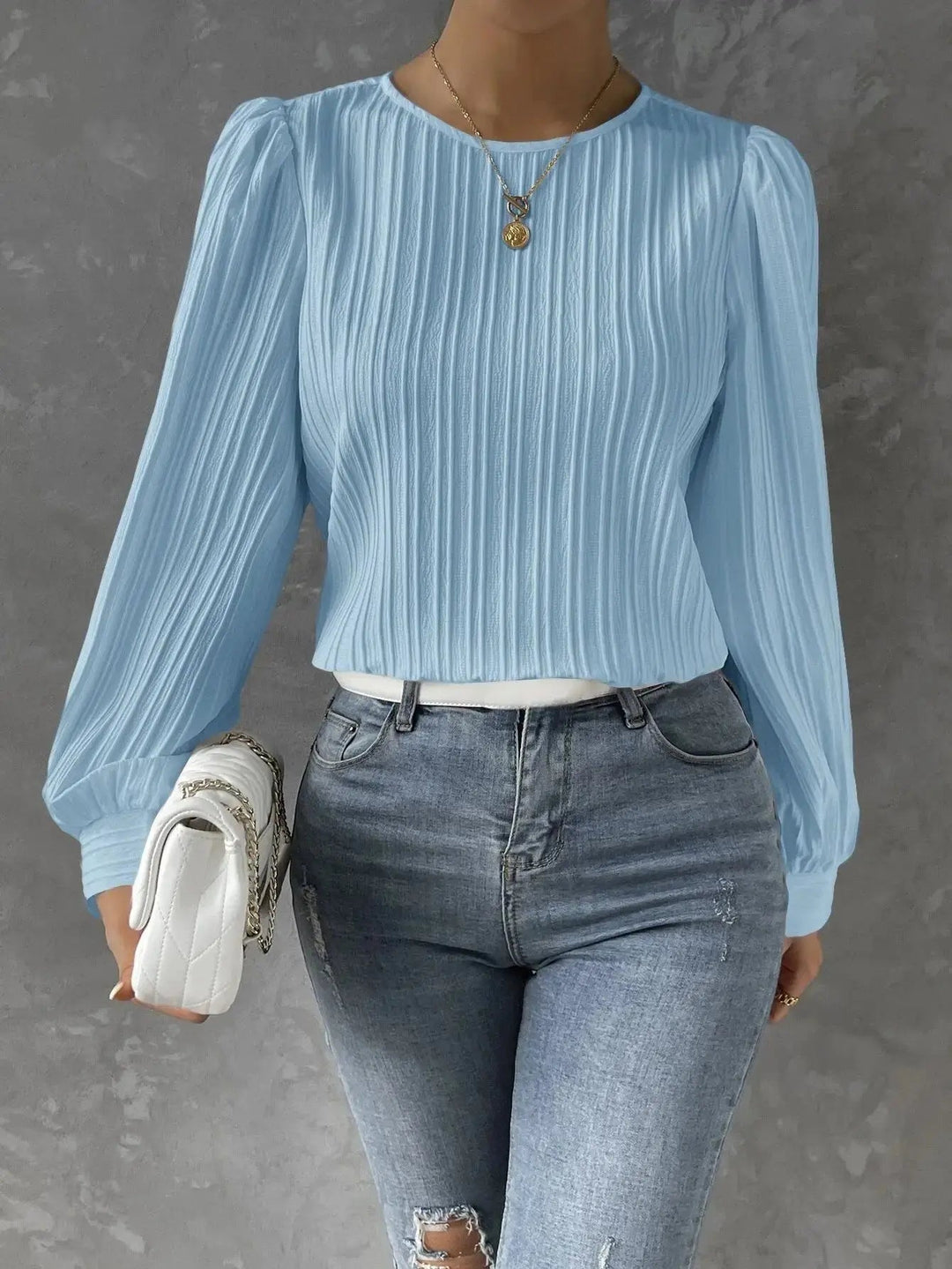 Violette - Blusa blanca con mangas abullonadas