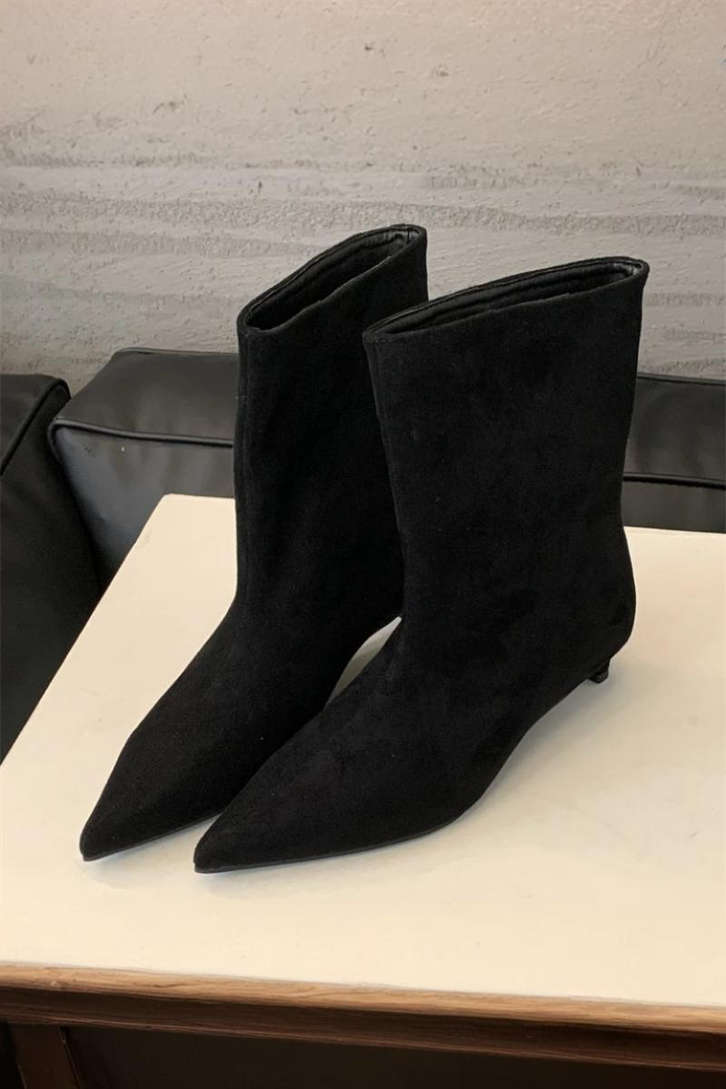 Mila | Botines elegantes con punta afilada