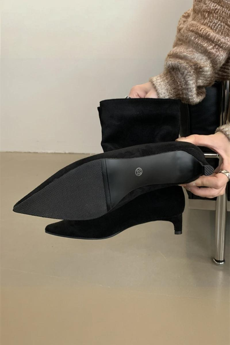 Mila | Botines elegantes con punta afilada
