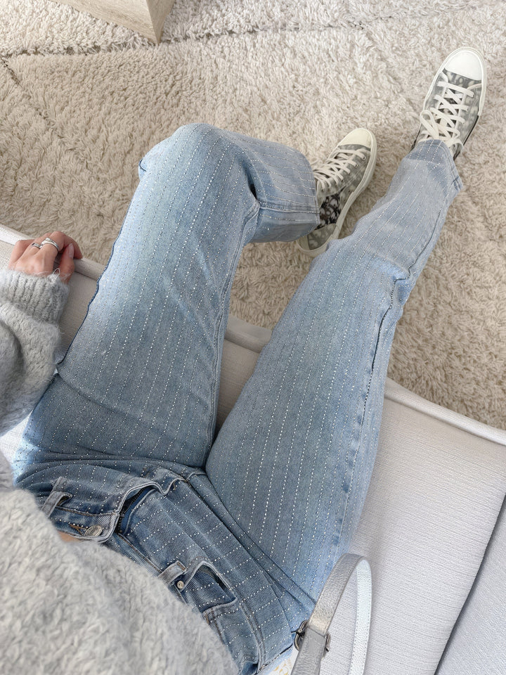 Kamila - Jeans slim fit brillantes con un toque de glamour