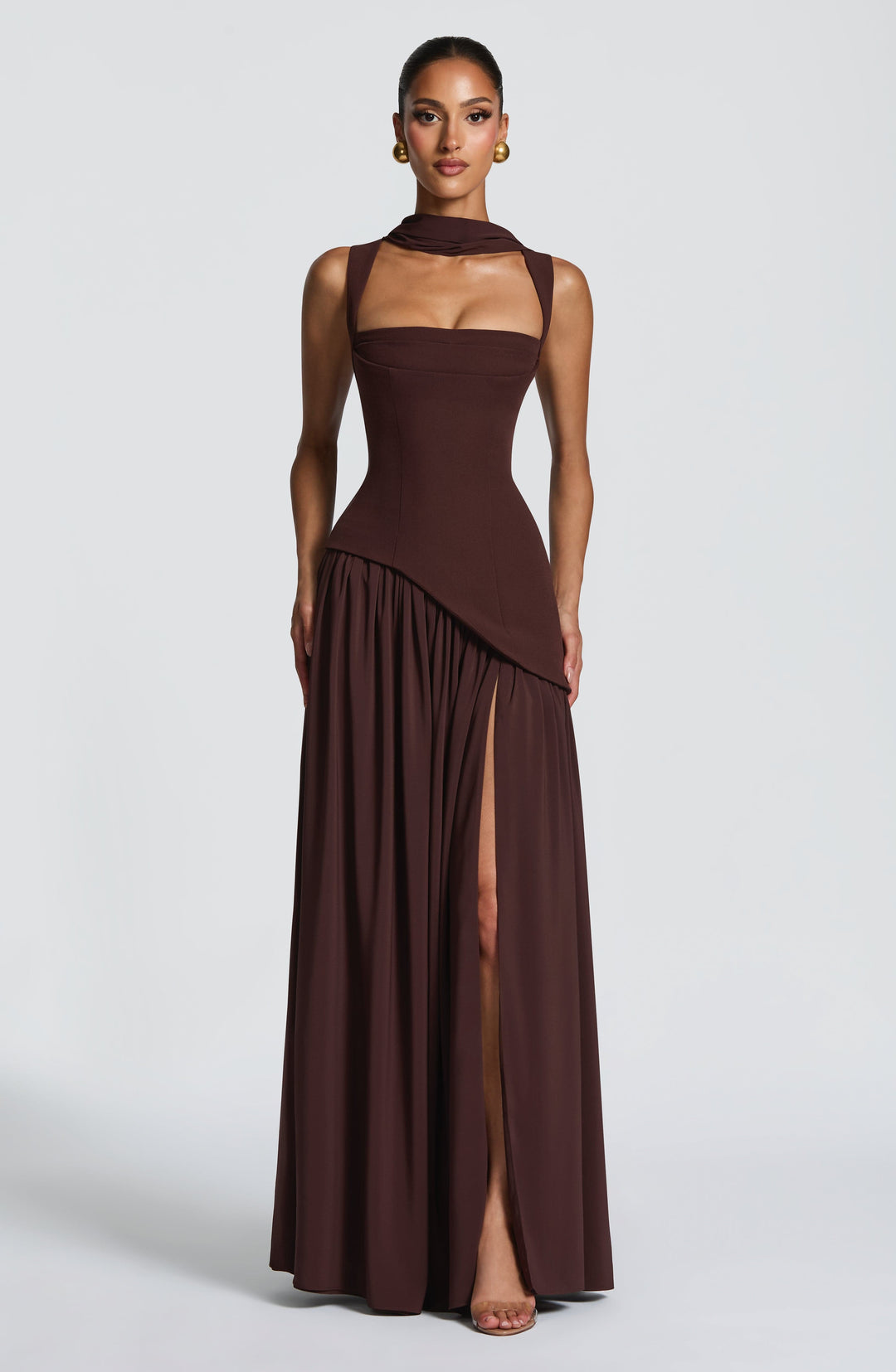 Quendrida | Vestido maxi de mujer con corte estructural y escote sencillo, elegante